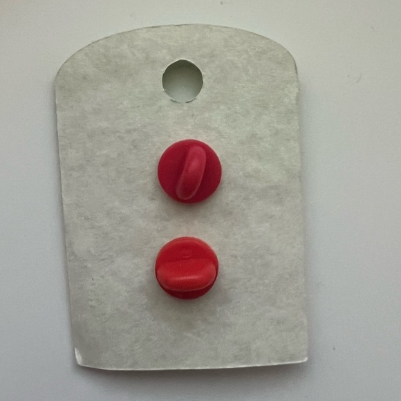 NWT Inuyasha Enamel Pin and Fidget Light Up Keychain - Picture 3 of 5